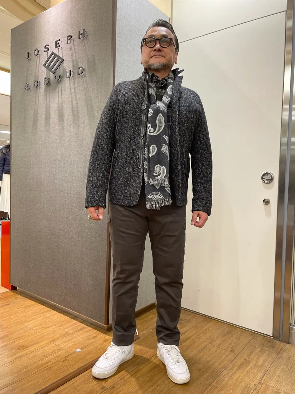 JOSEPH ABBOUD 辰見 コーディネート画像