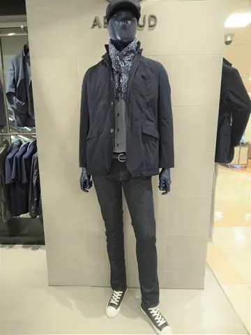 JOSEPH ABBOUD 吉川 コーディネート画像