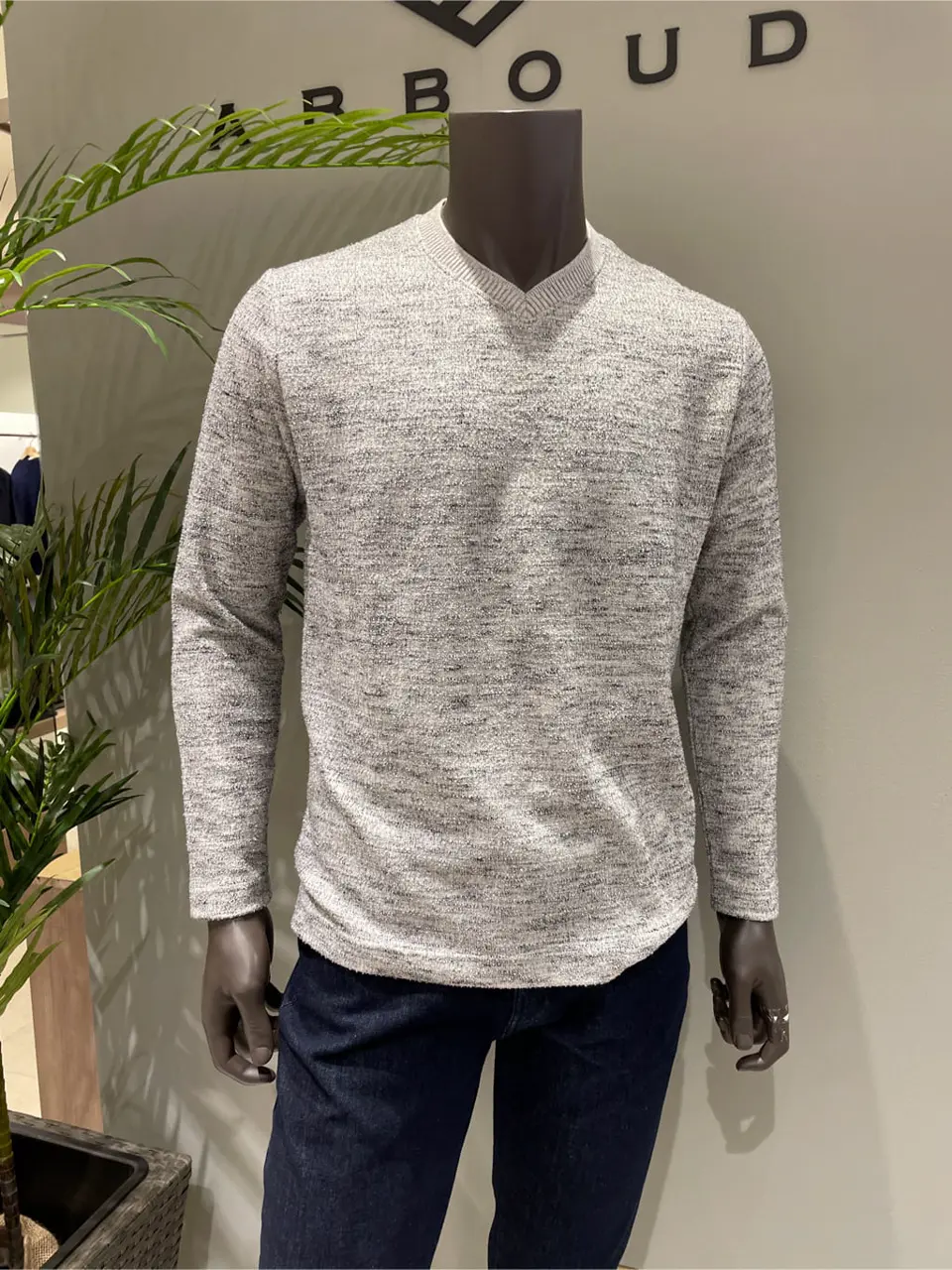 JOSEPH ABBOUD 伊津野 コーディネート画像