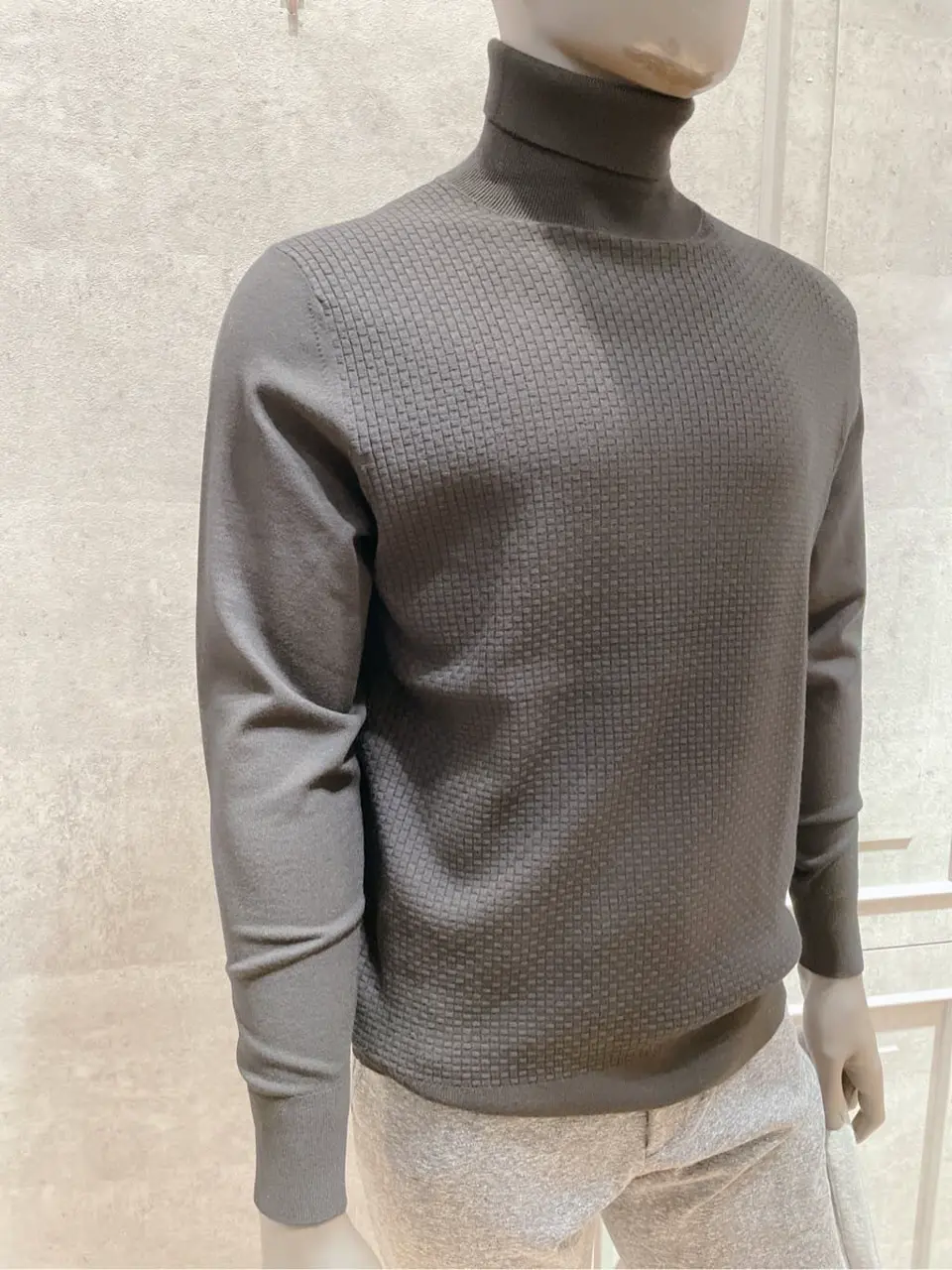 JOSEPH ABBOUD 大久 コーディネート画像