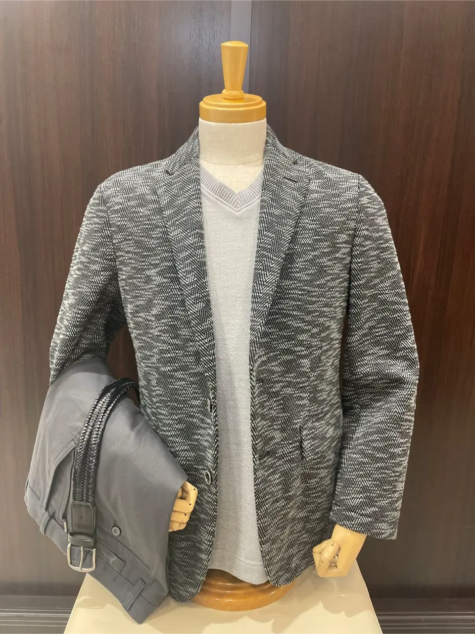 JOSEPH ABBOUD 松山 コーディネート画像