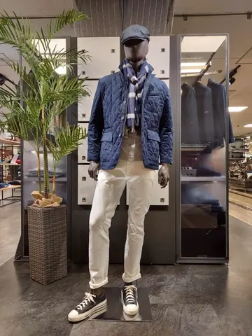 JOSEPH ABBOUD 宮下 コーディネート画像