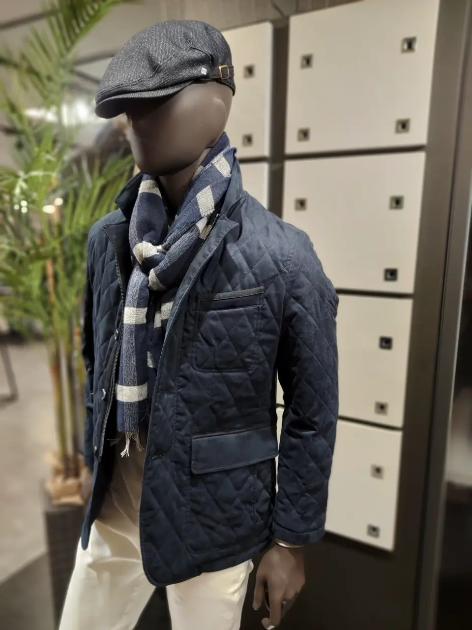 JOSEPH ABBOUD 宮下 コーディネート画像