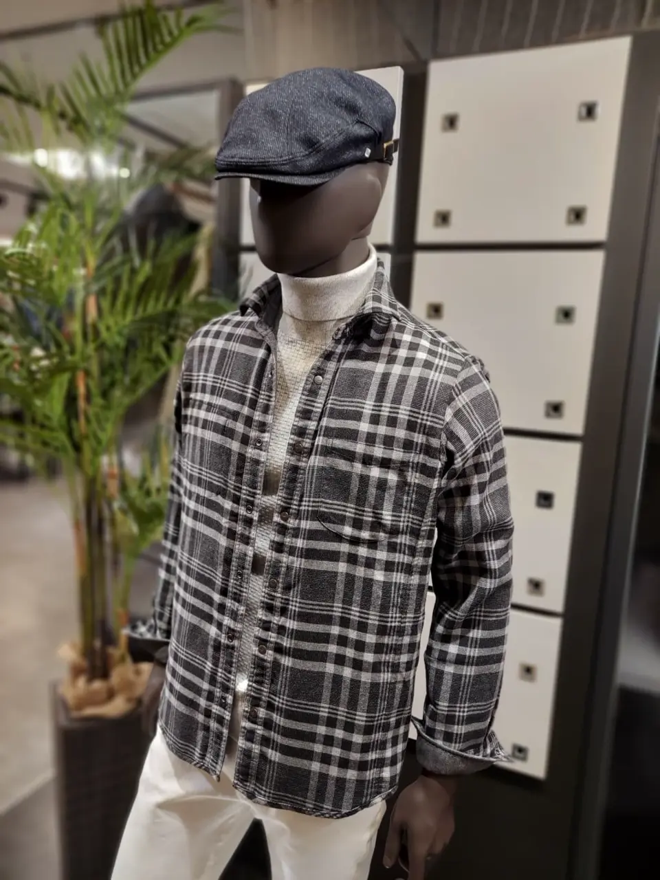 JOSEPH ABBOUD 宮下 コーディネート画像