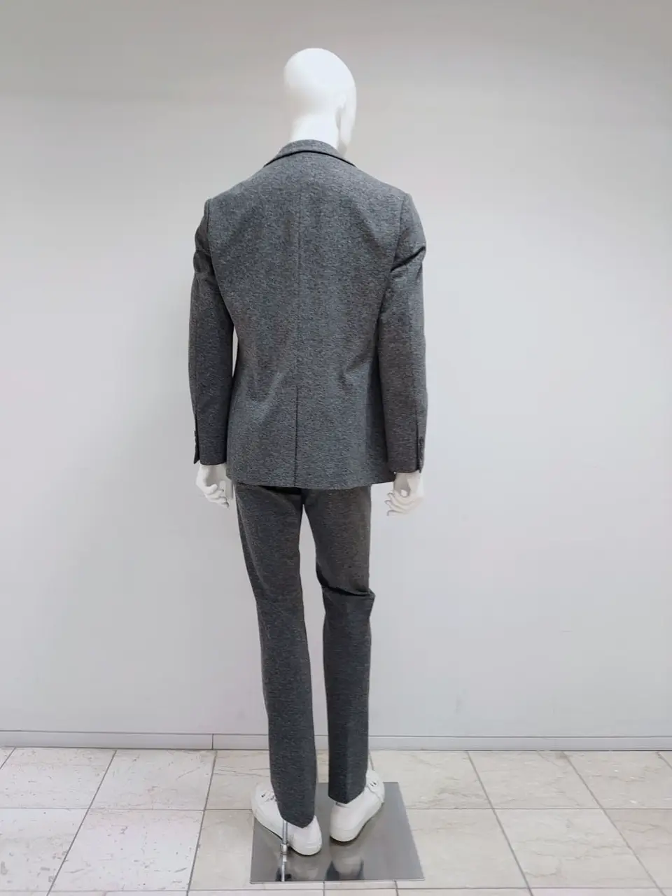 JOSEPH ABBOUD 袋地 コーディネート画像