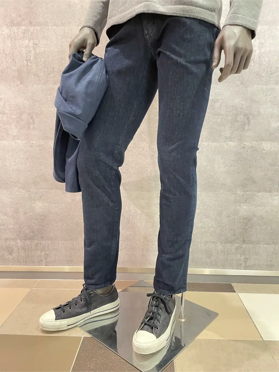 JOSEPH ABBOUD 東　 コーディネート画像