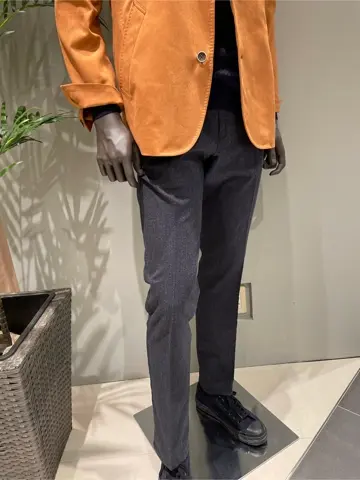 JOSEPH ABBOUD 伊津野 コーディネート画像