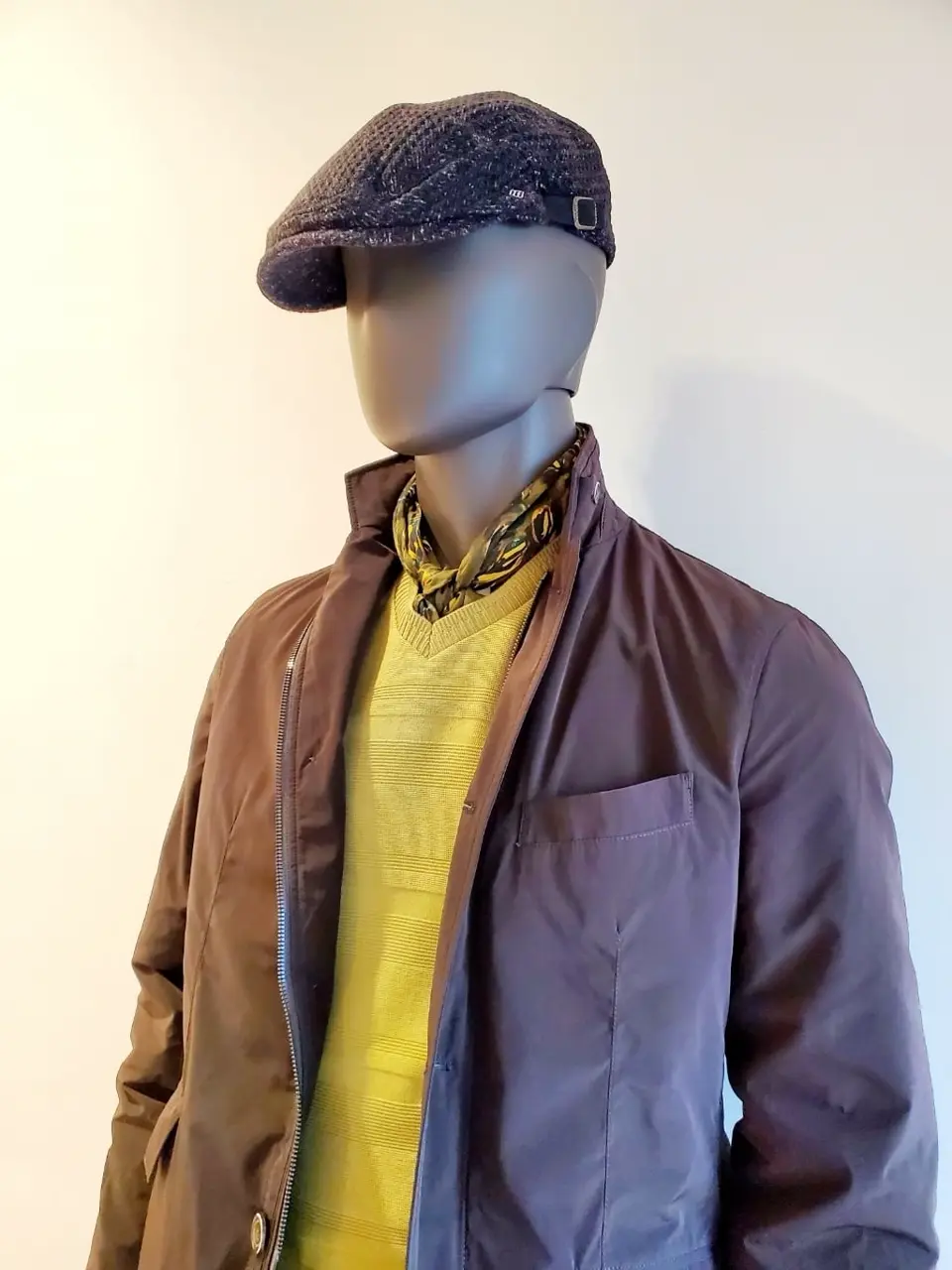 JOSEPH ABBOUD 亀井 コーディネート画像