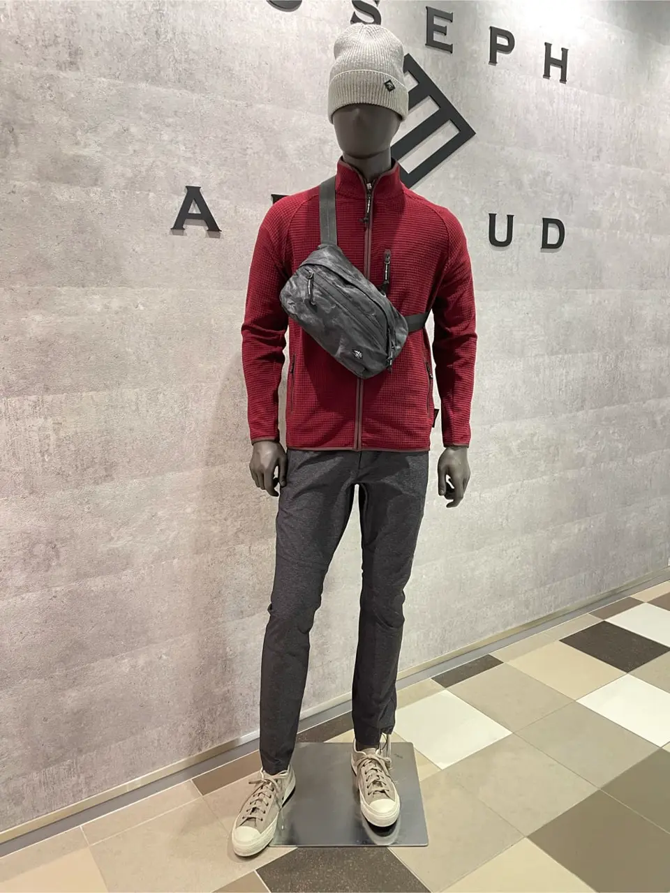  東　 コーディネート画像