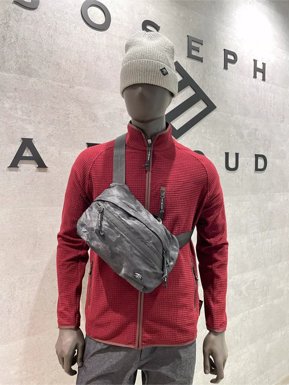 JOSEPH ABBOUD 東　 コーディネート画像