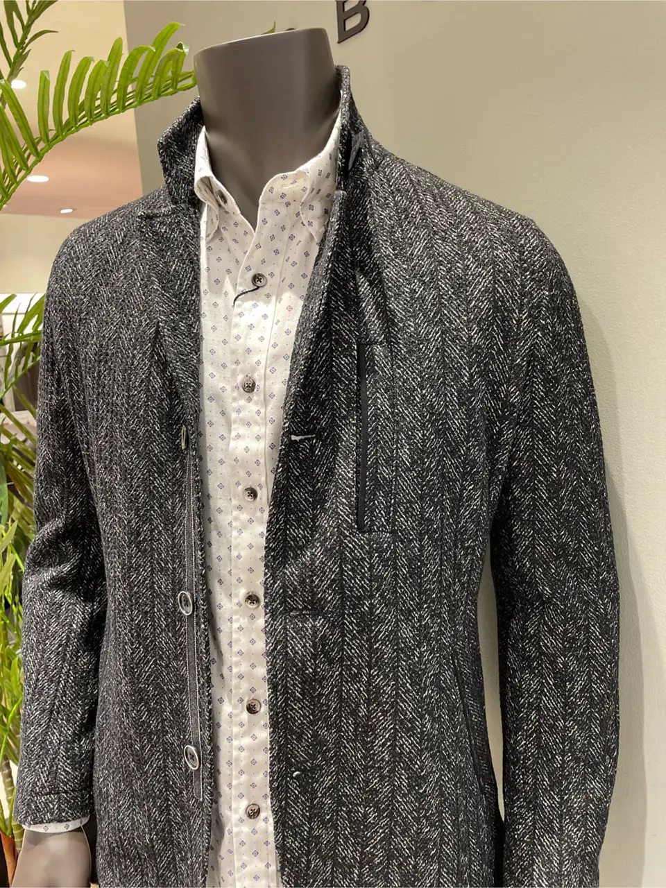 JOSEPH ABBOUD 伊津野 コーディネート画像