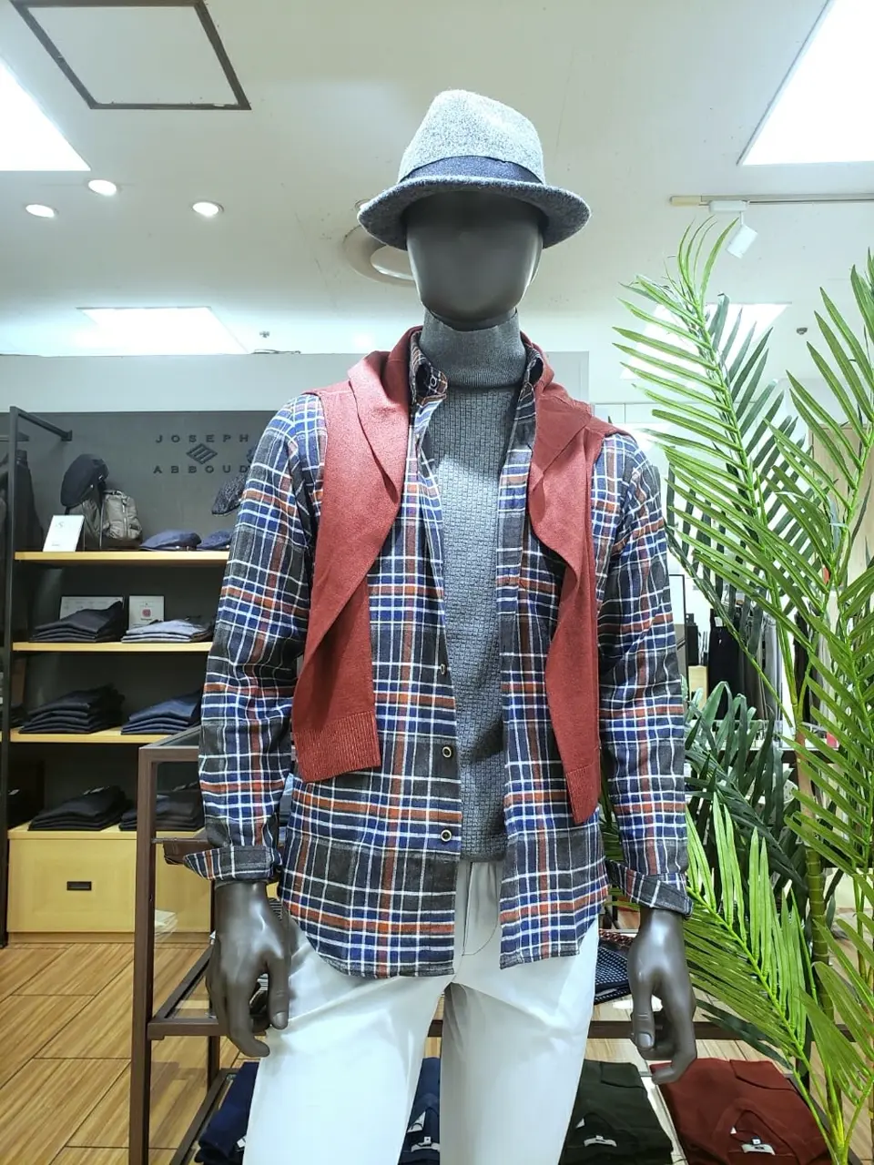 JOSEPH ABBOUD 中西 コーディネート画像