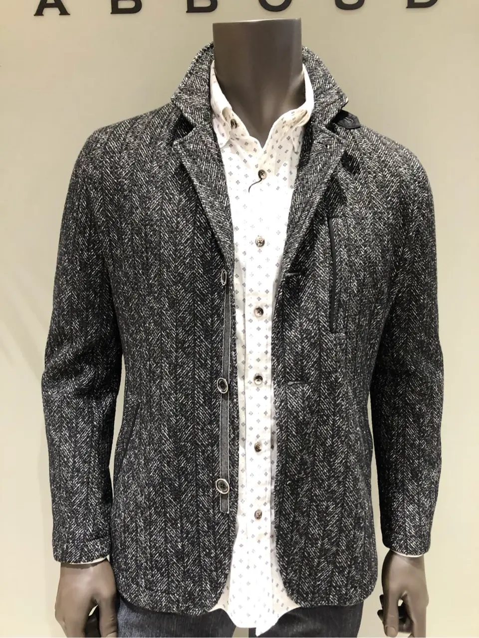 JOSEPH ABBOUD 川田 コーディネート画像