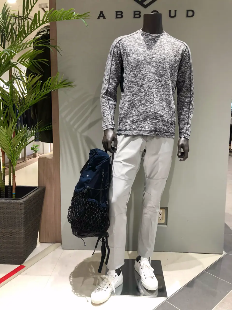 JOSEPH ABBOUD 川田 コーディネート画像