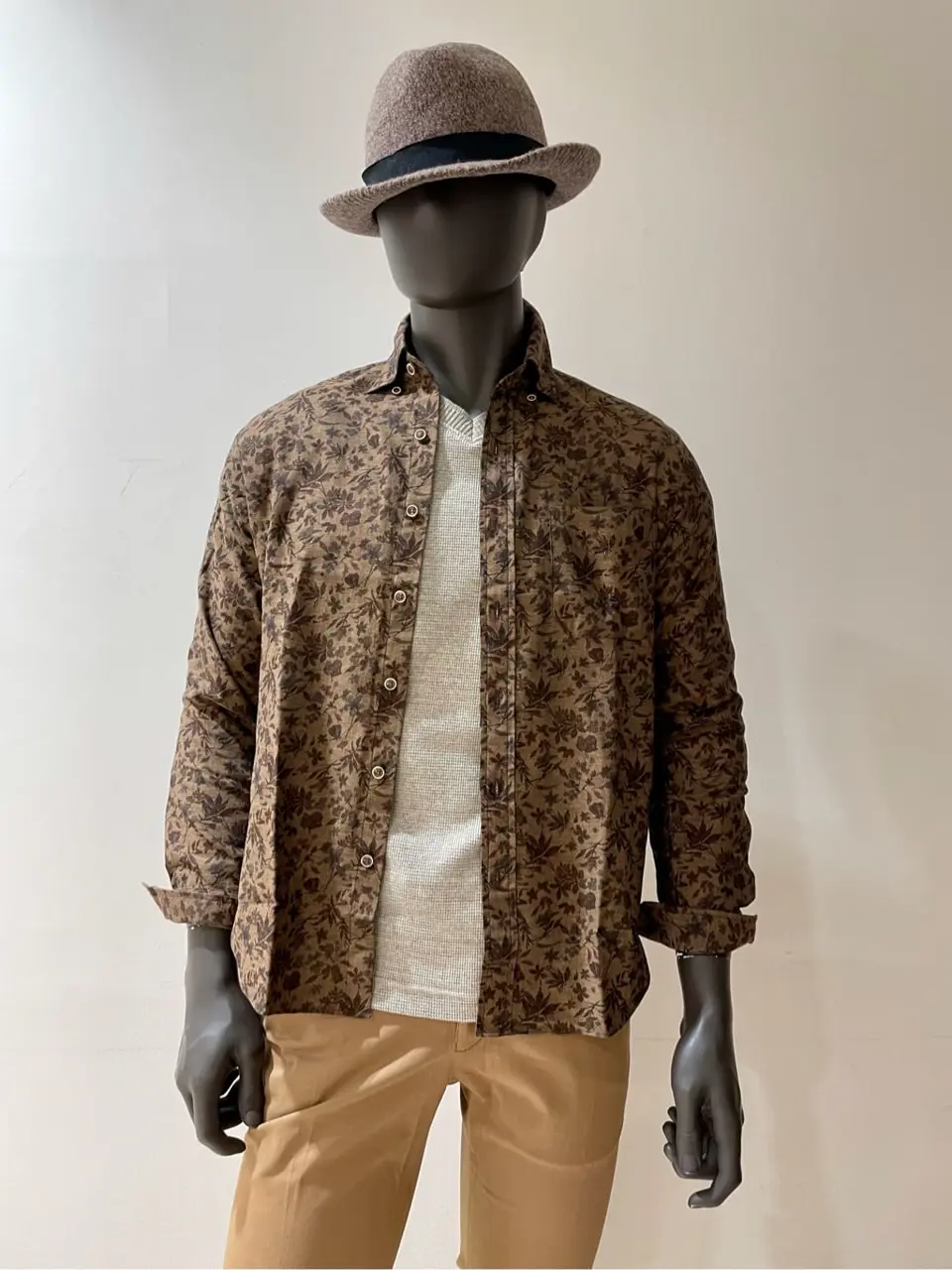 JOSEPH ABBOUD 金本 コーディネート画像