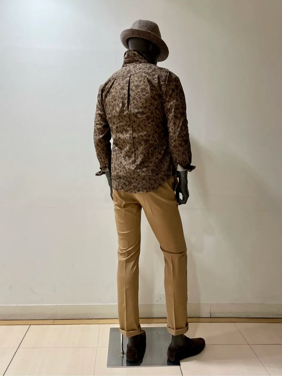 JOSEPH ABBOUD 金本 コーディネート画像