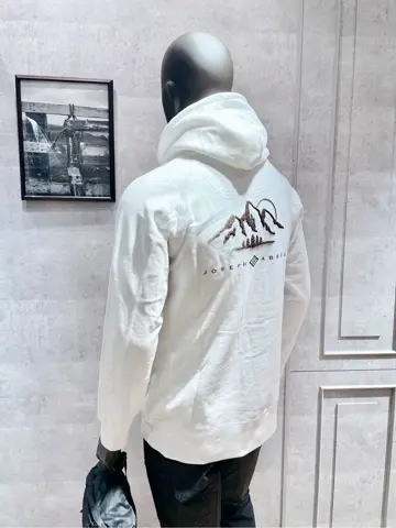 JOSEPH ABBOUD 二澤 コーディネート画像