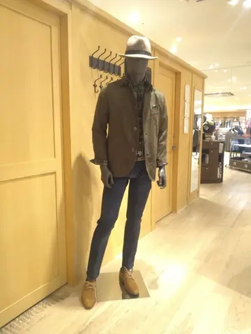 JOSEPH ABBOUD 重留 コーディネート画像