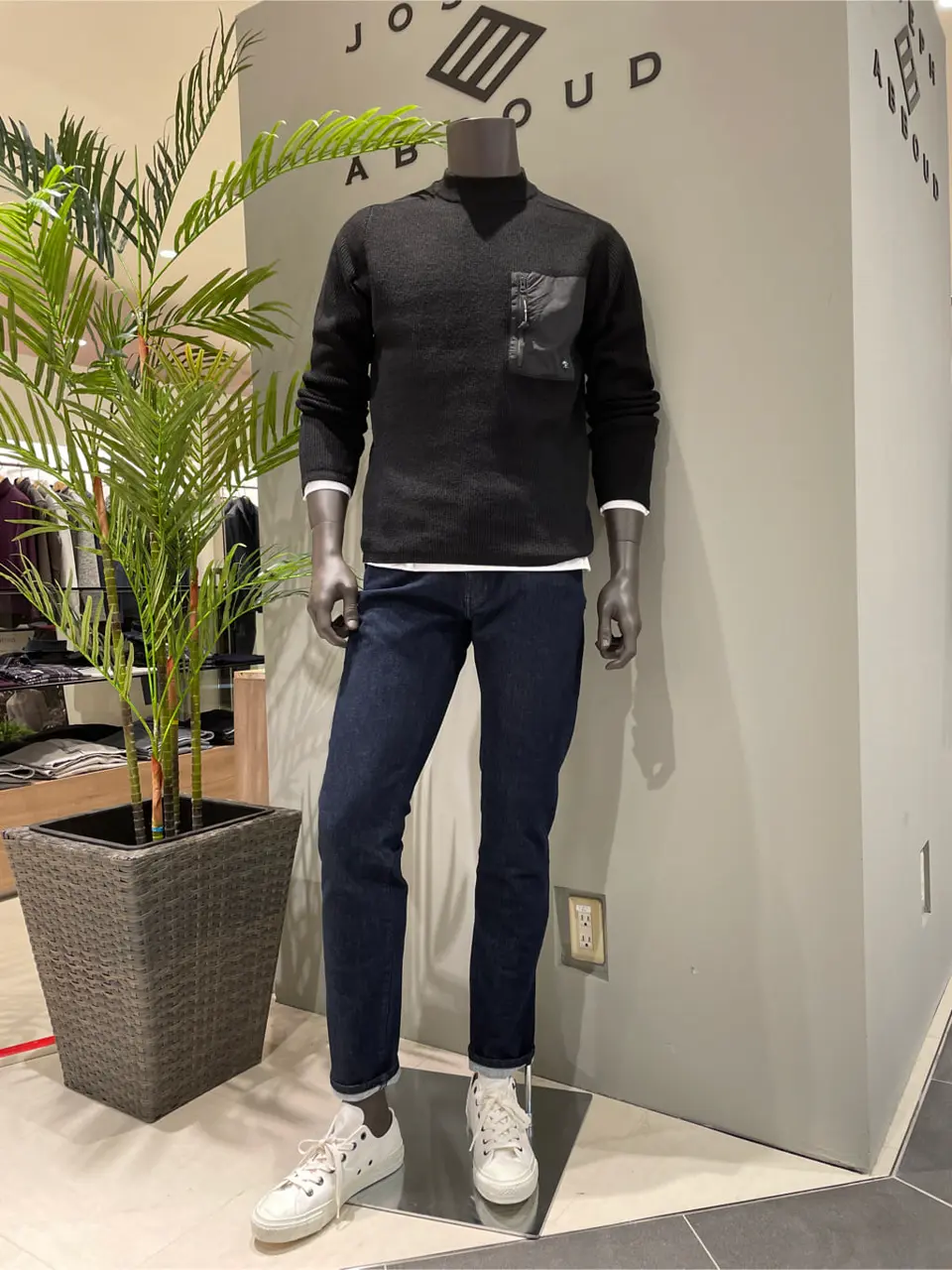 JOSEPH ABBOUD 伊津野 コーディネート画像