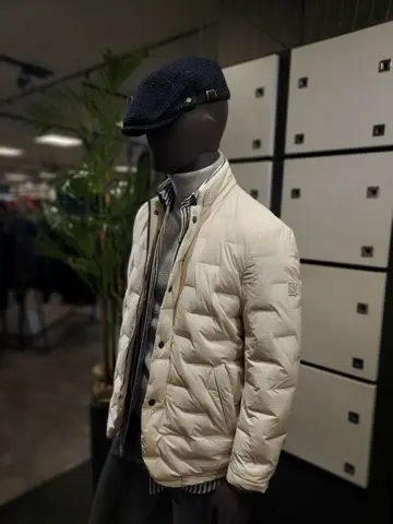 JOSEPH ABBOUD 宮下 コーディネート画像