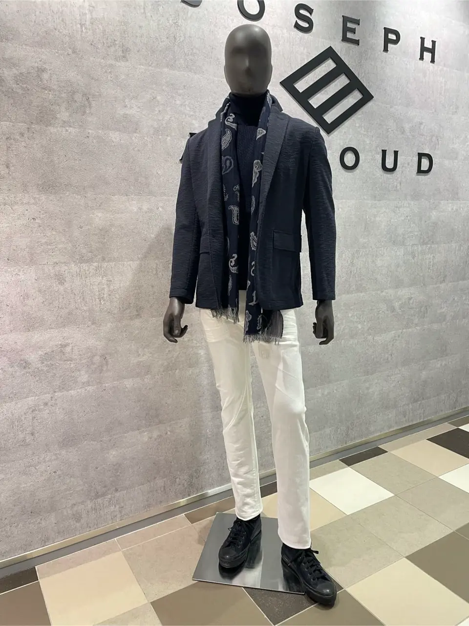  東　 コーディネート画像