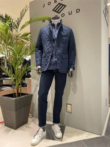 JOSEPH ABBOUD 伊津野 コーディネート画像