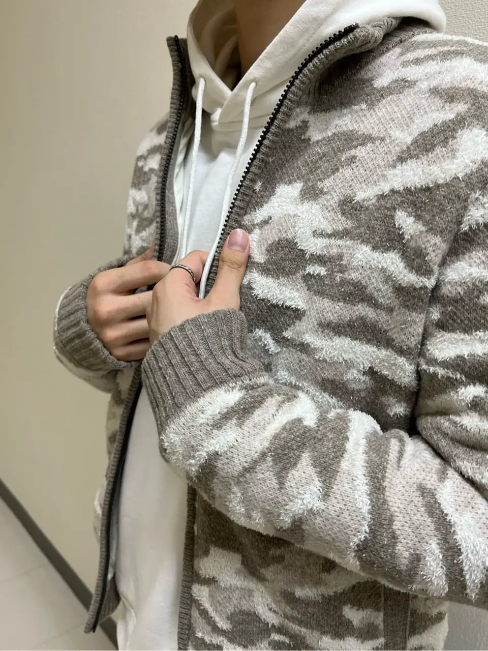 JOSEPH ABBOUD 板屋 コーディネート画像