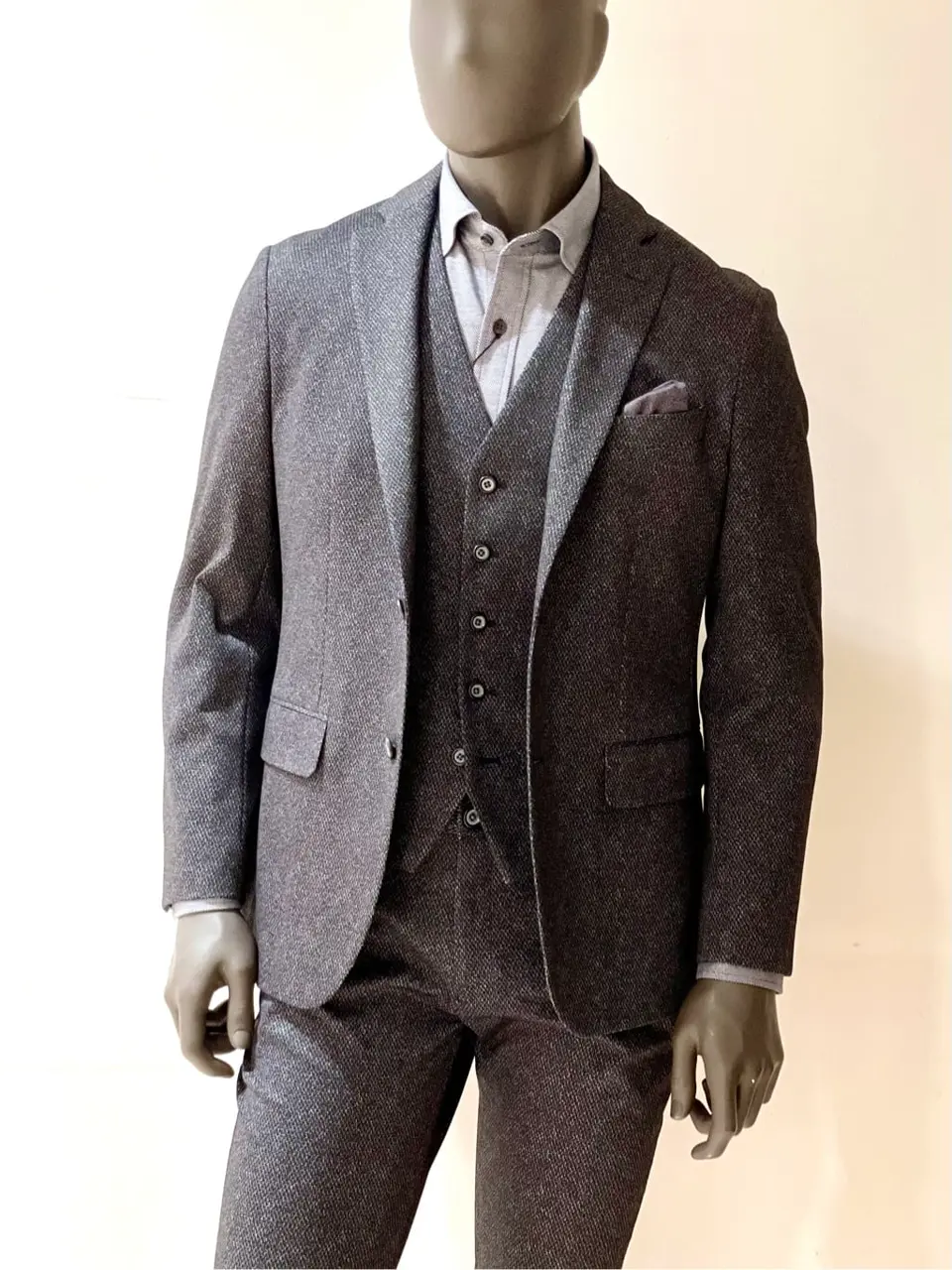 JOSEPH ABBOUD 金本 コーディネート画像