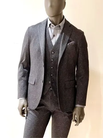 JOSEPH ABBOUD 金本 コーディネート画像