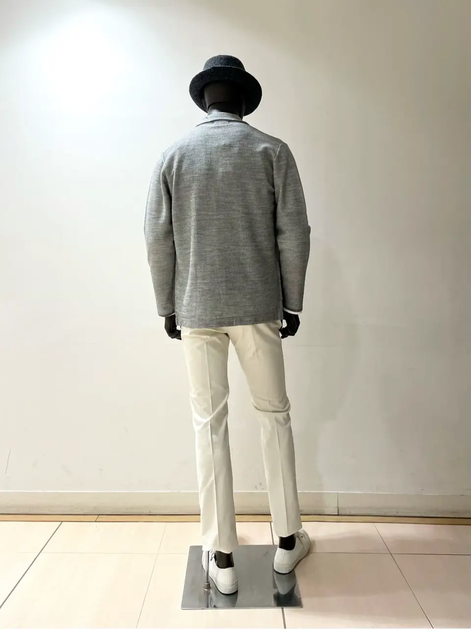 JOSEPH ABBOUD 金本 コーディネート画像