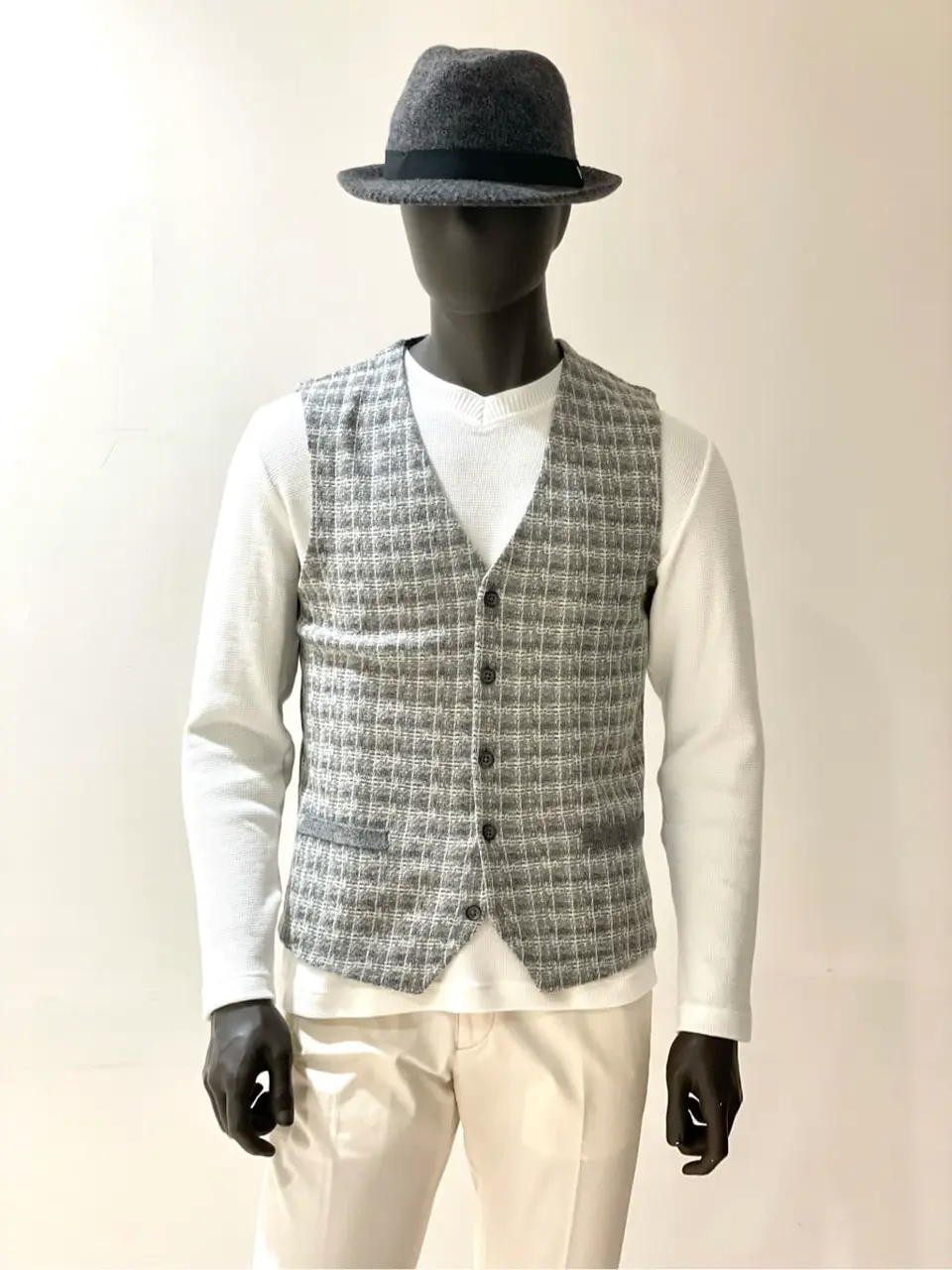 JOSEPH ABBOUD 金本 コーディネート画像