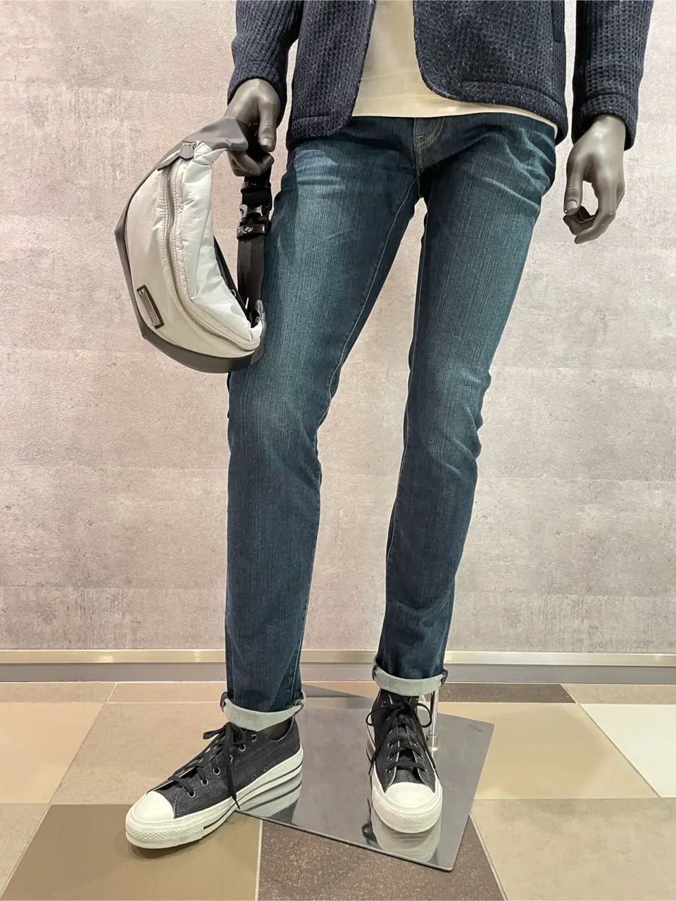 JOSEPH ABBOUD 東　 コーディネート画像