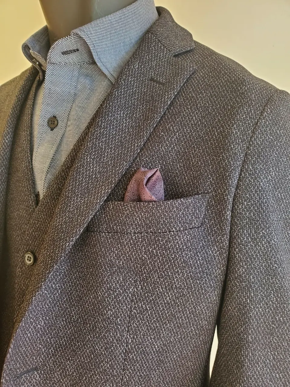 JOSEPH ABBOUD 亀井 コーディネート画像