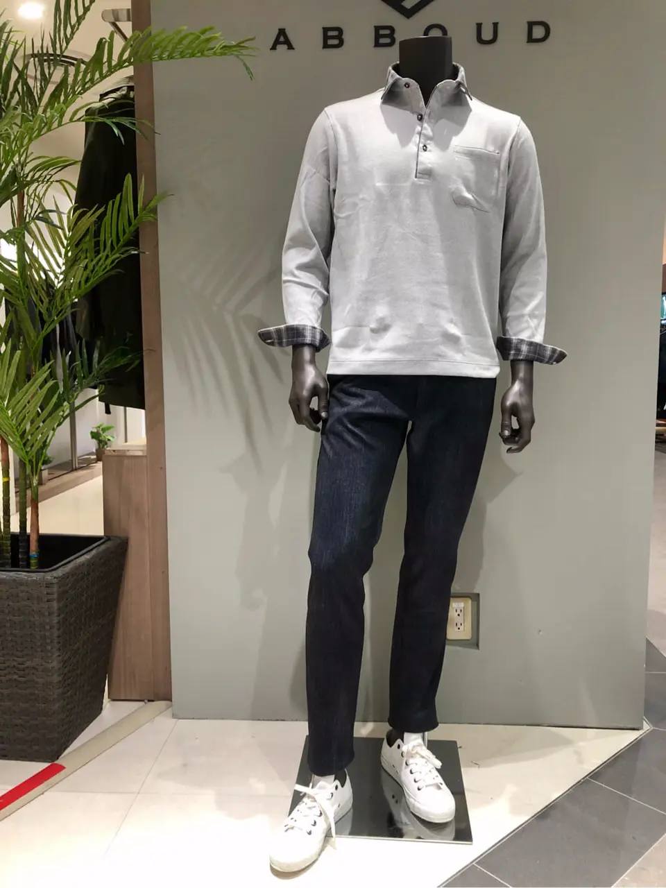 JOSEPH ABBOUD 川田 コーディネート画像