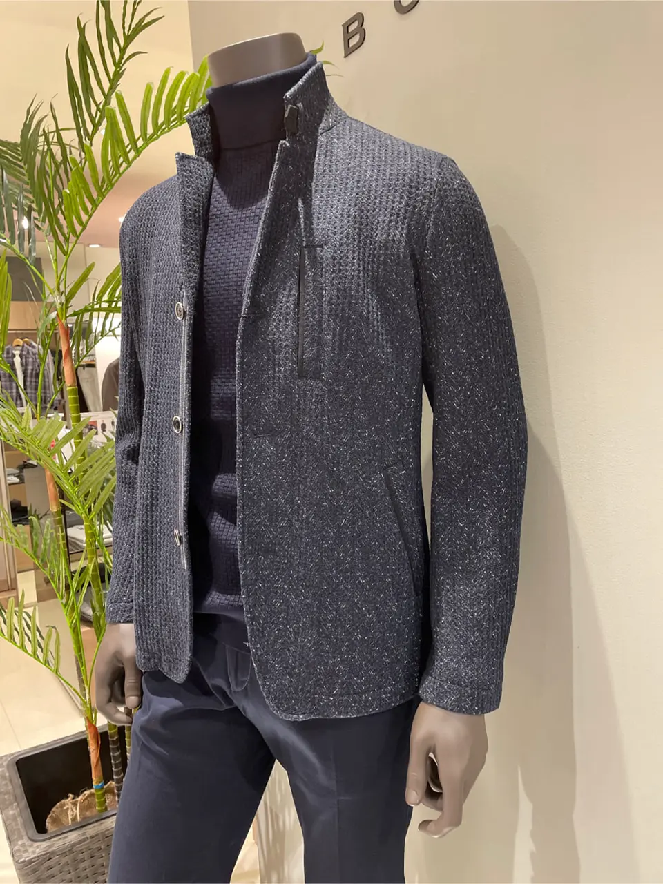 JOSEPH ABBOUD 伊津野 コーディネート画像