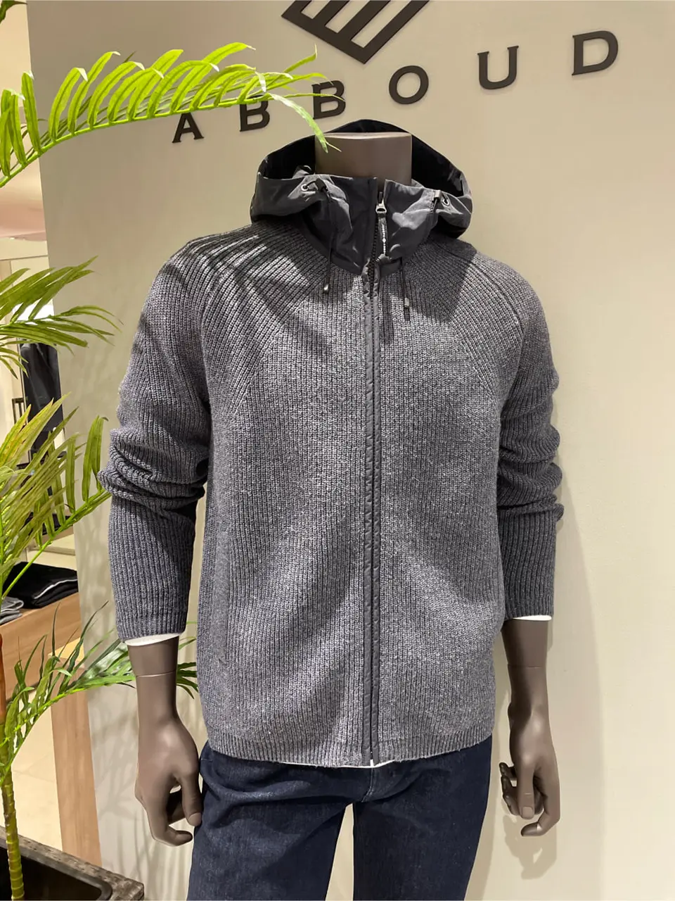 JOSEPH ABBOUD 伊津野 コーディネート画像