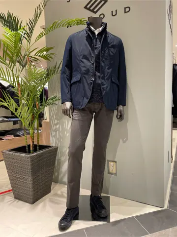 JOSEPH ABBOUD 伊津野 コーディネート画像