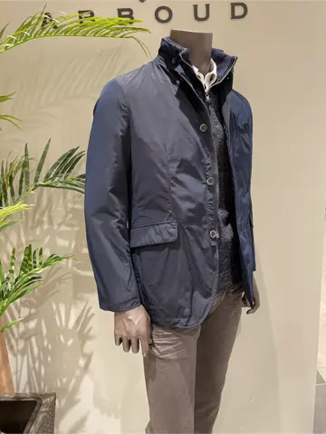 JOSEPH ABBOUD 伊津野 コーディネート画像