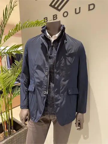 JOSEPH ABBOUD 伊津野 コーディネート画像