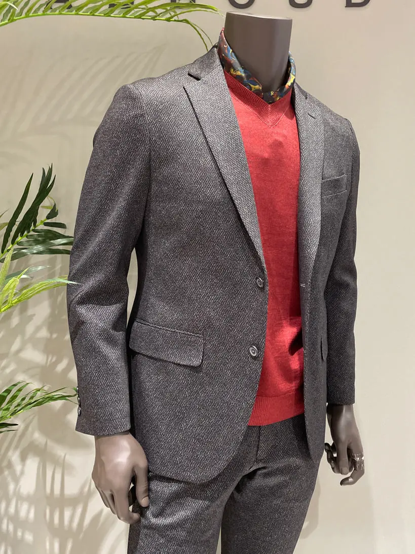 JOSEPH ABBOUD 伊津野 コーディネート画像