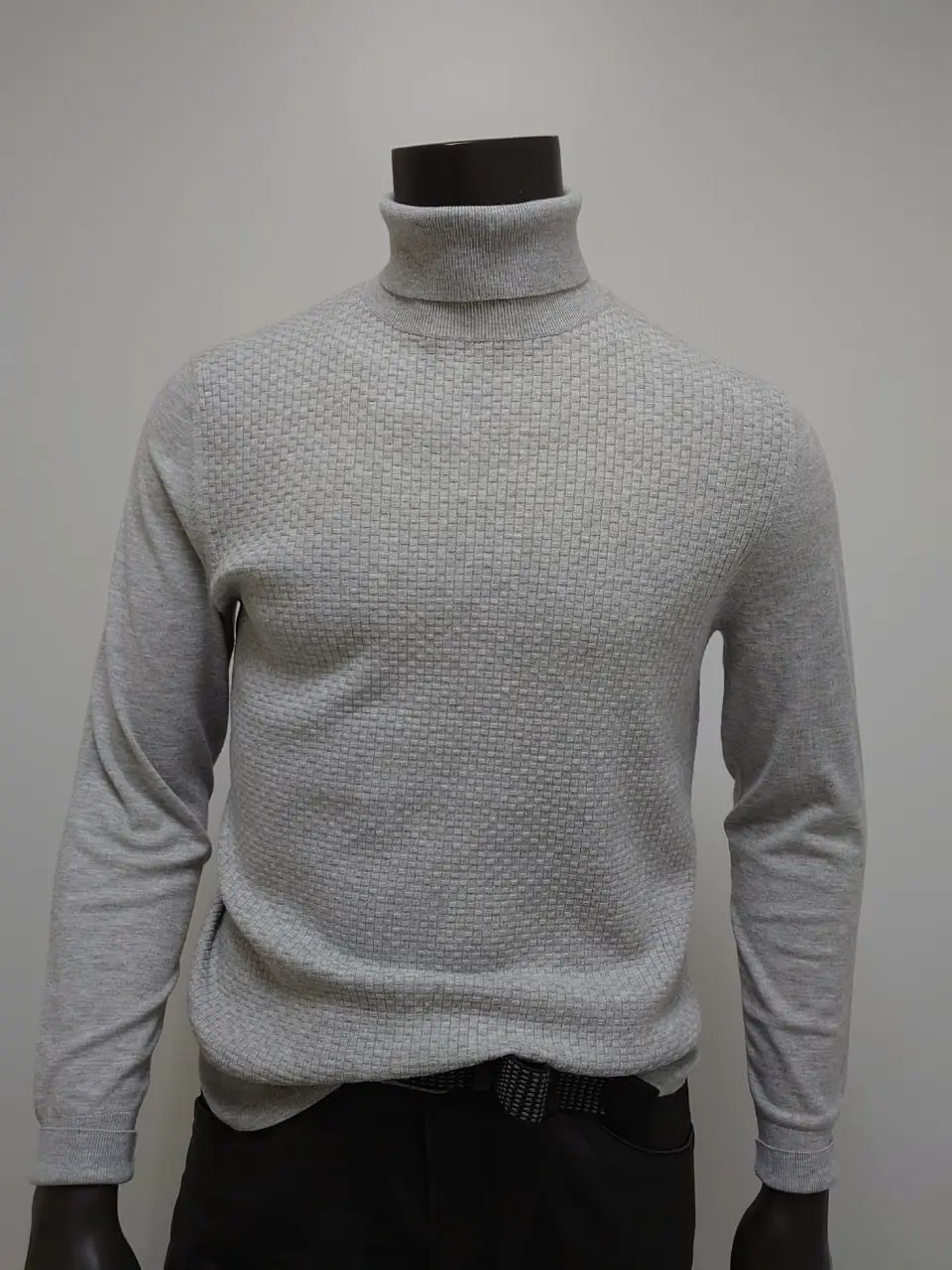 JOSEPH ABBOUD 石川 コーディネート画像