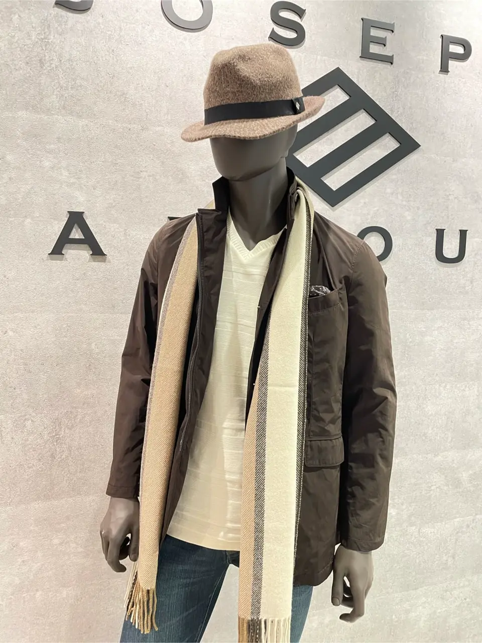 JOSEPH ABBOUD 東　 コーディネート画像