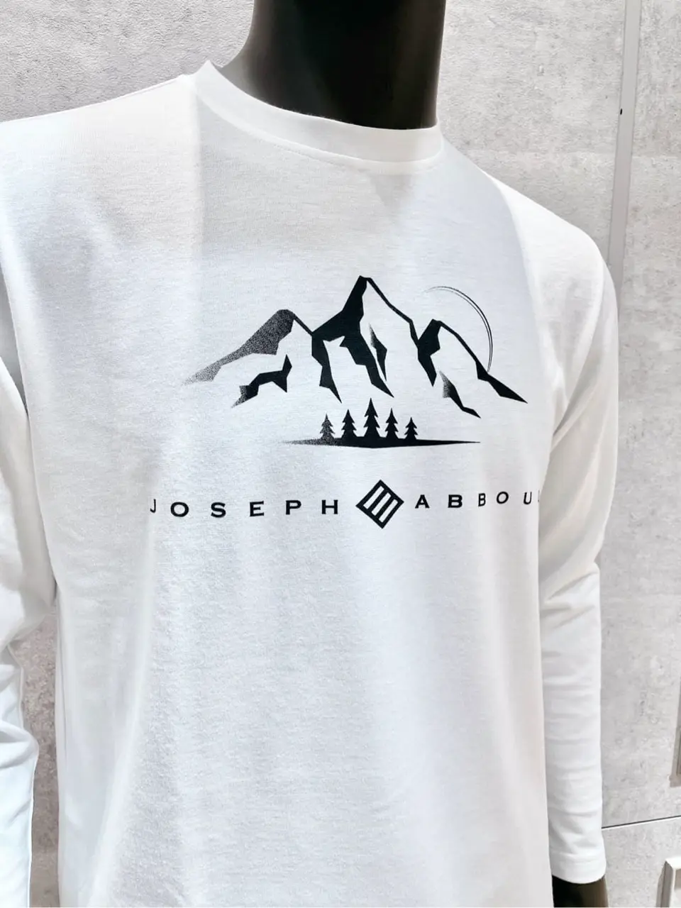 JOSEPH ABBOUD 二澤 コーディネート画像