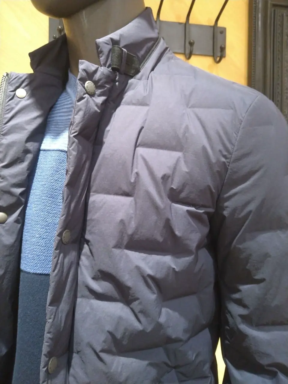 JOSEPH ABBOUD 重留 コーディネート画像