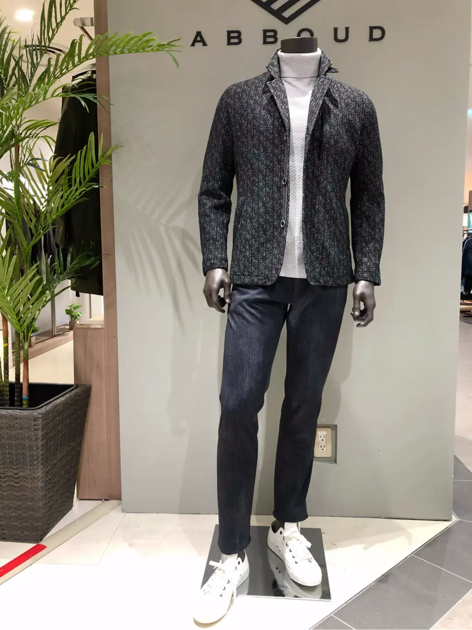 JOSEPH ABBOUD 川田 コーディネート画像