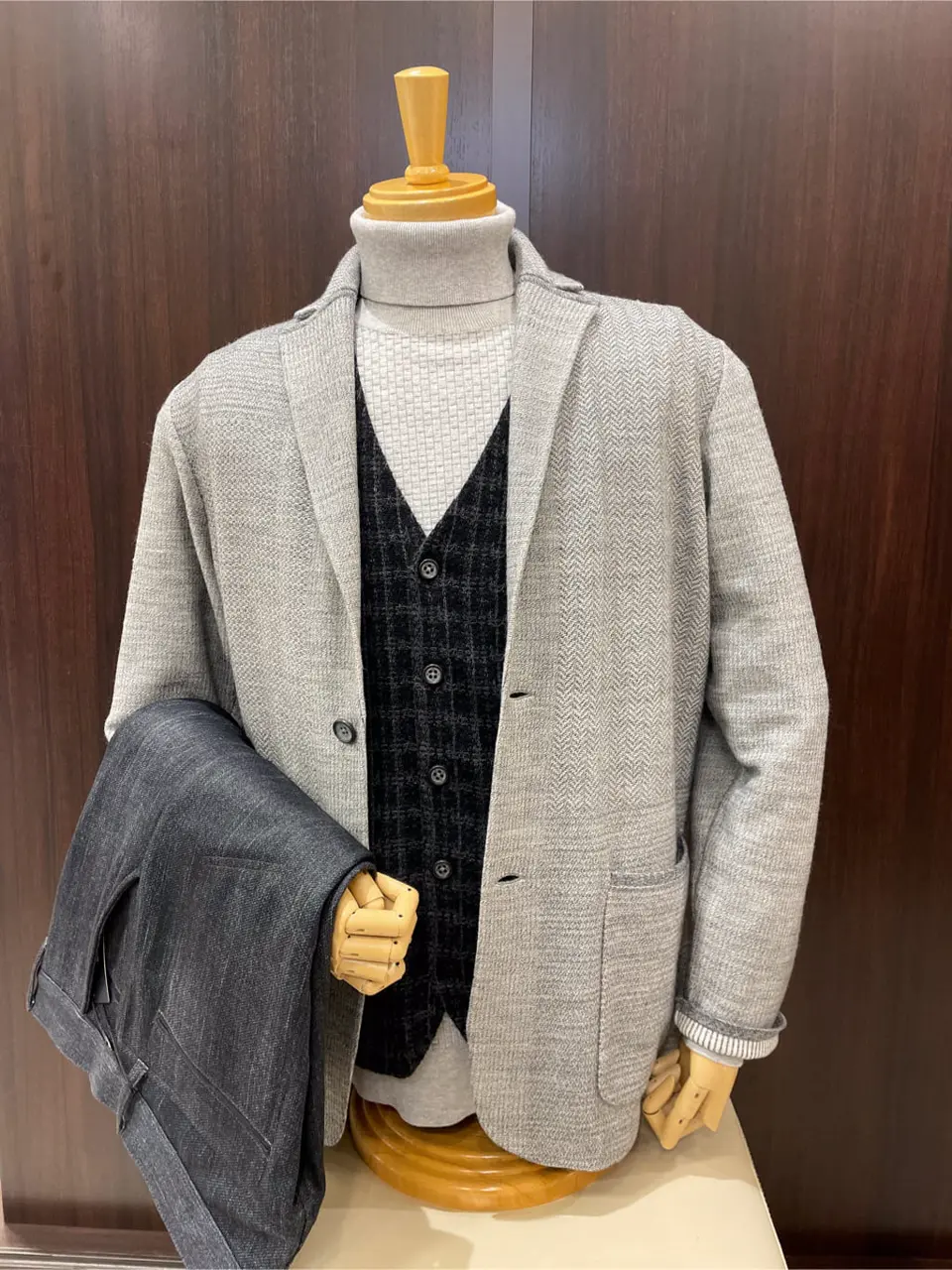 JOSEPH ABBOUD 松山 コーディネート画像