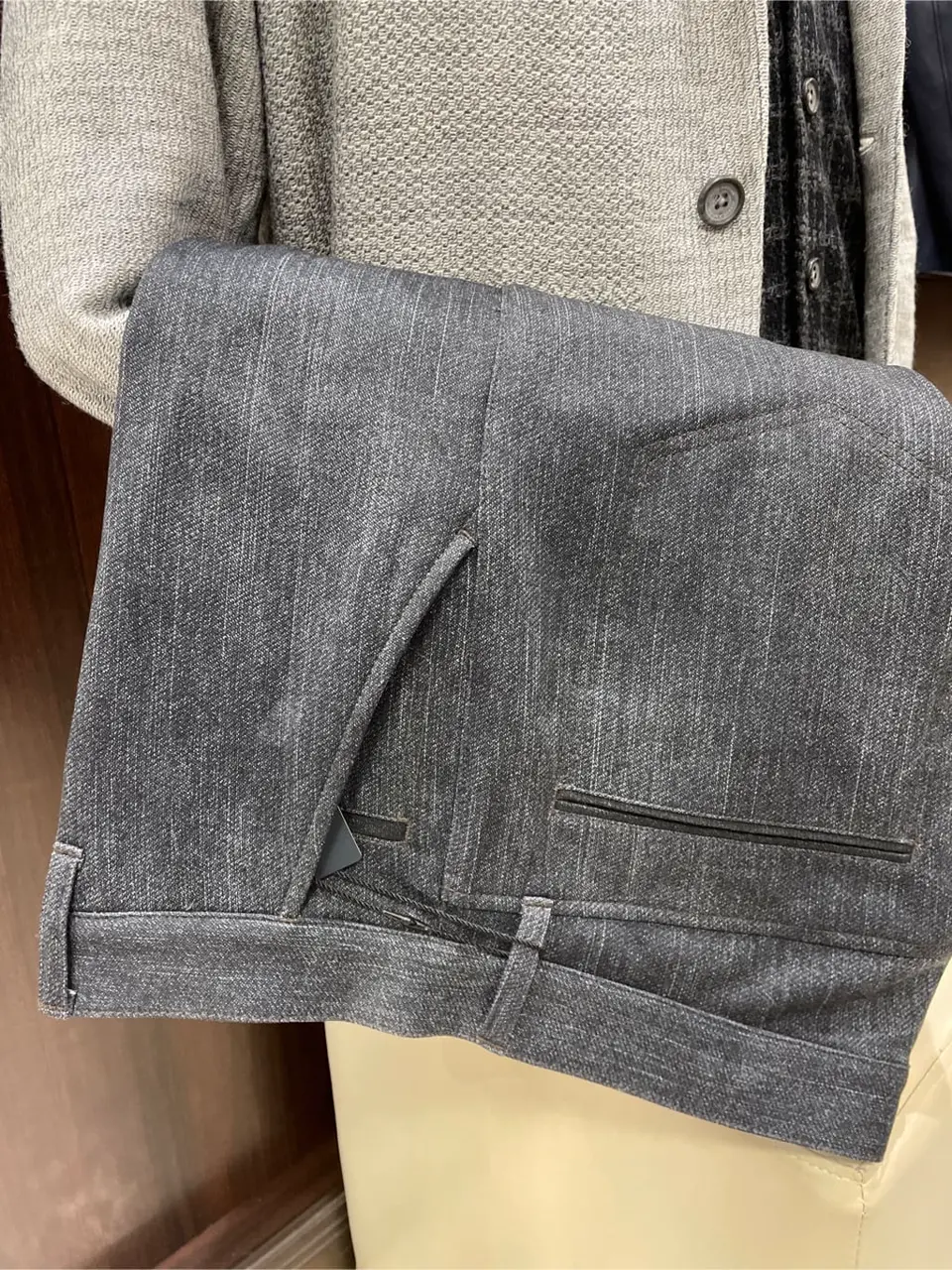 JOSEPH ABBOUD 松山 コーディネート画像