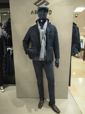 JOSEPH ABBOUD 吉川 コーディネート画像