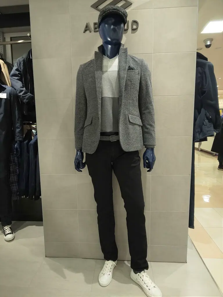  吉川 コーディネート画像