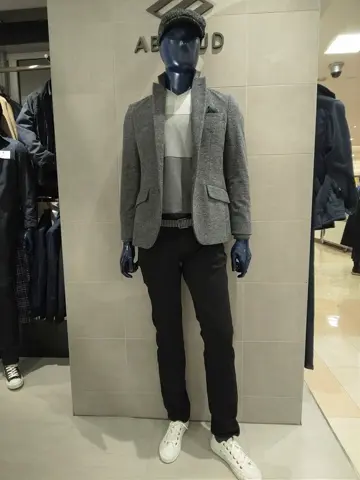 JOSEPH ABBOUD 吉川 コーディネート画像